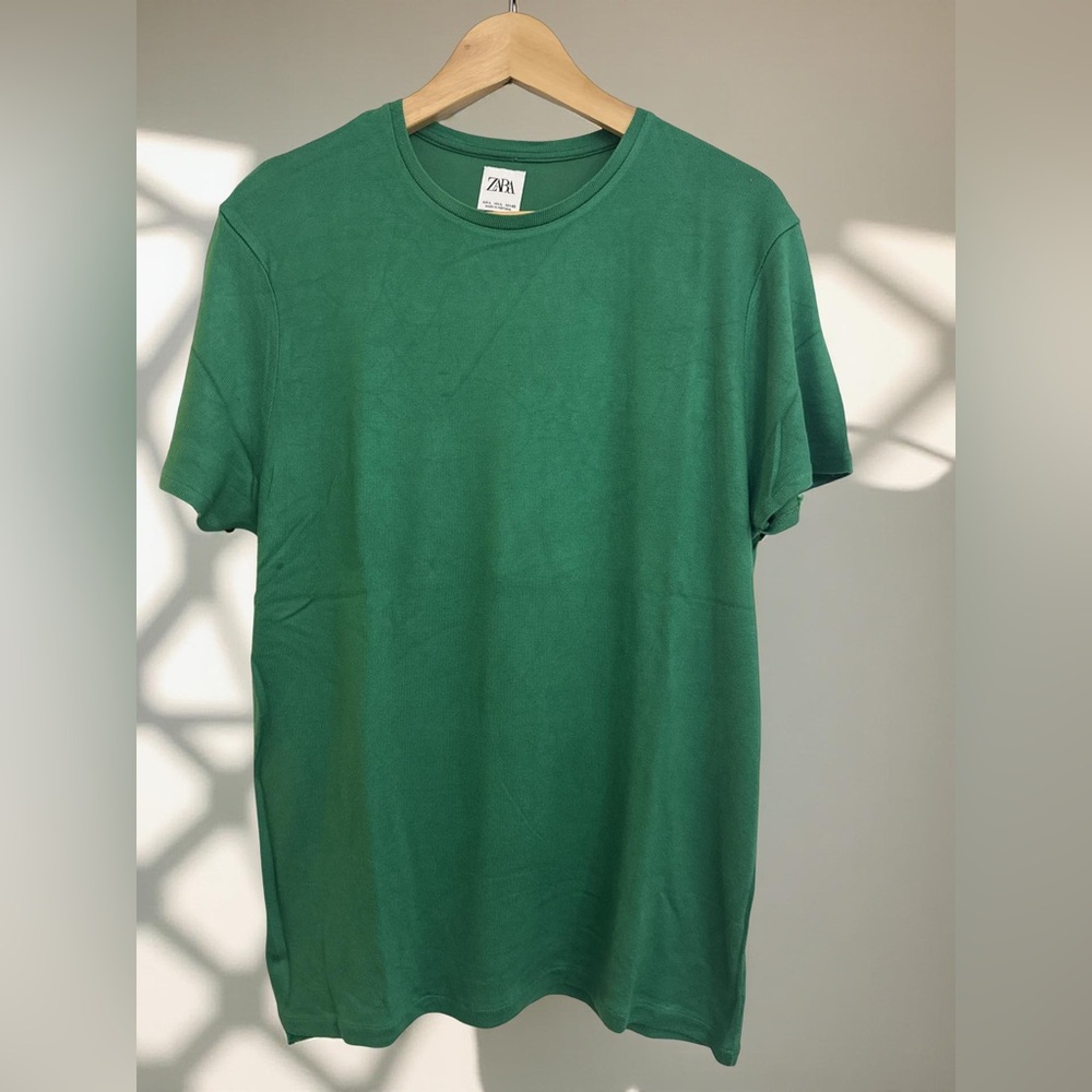 Zara Men's Vibrant Green Short Sleeve Knit